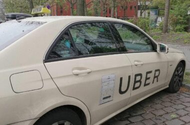 Uber startet Pilotbetrieb für Robotaxis in München
