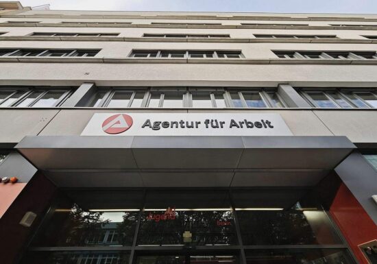 Arbeitsmarktforscher schlägt Abfindungen für Jobwechsel vor