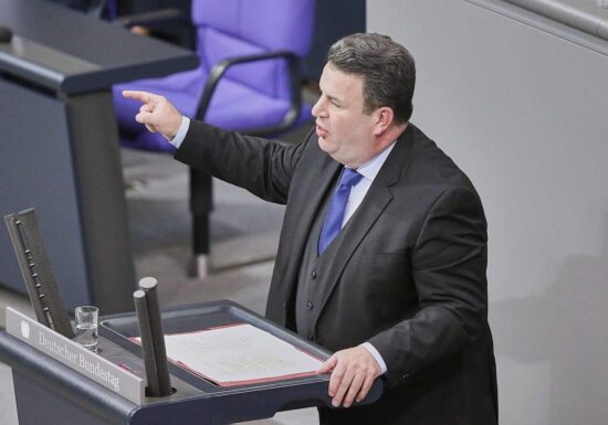 Heil kritisiert eigene Reden als "zu bürokratisch"