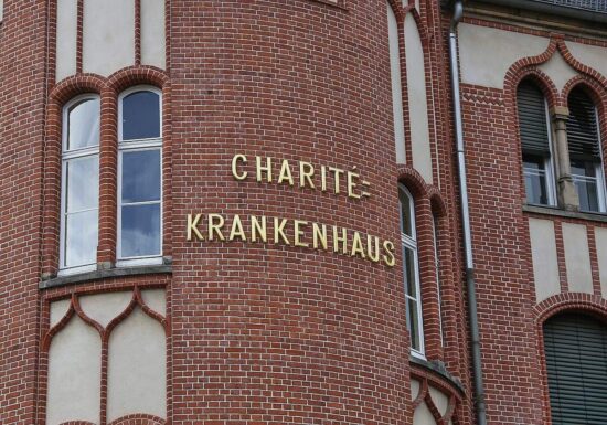 Charité: Sparpaket erzeugt "massiv mehr Bürokratie"