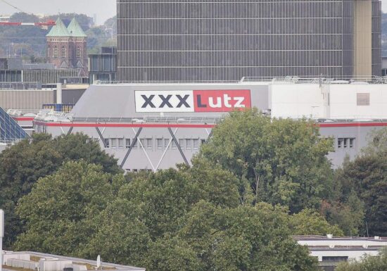 XXXLutz rechnet bei Porta-Übernahme mit vertiefter EU-Prüfung