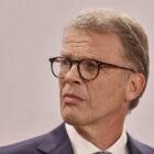 Deutsche-Bank-Chef Sewing kritisiert Tankrabatt