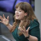 Ex-Grünen-Chefin Lang räumt Fehler in der Migrationsdebatte ein