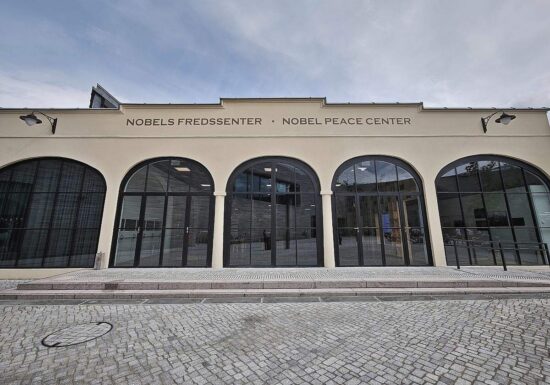 Friedensnobelpreis geht an Navanethem "Navi" Pillay