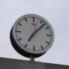 Uhren auf Normalzeit umgestellt