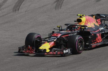 Formel 1: Verstappen feiert Sieg bei Nachtrennen in Singapur