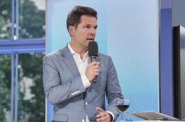 Berliner SPD-Chef stellt Enteignungen infrage