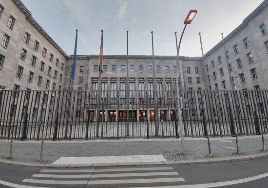 Staatsquote steigt laut Finanzministerium auf über 52 Prozent
