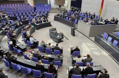 Bundestag stimmt für Erhöhung der Tabaksteuer