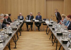 Neue Pflegekommission nimmt Arbeit auf
