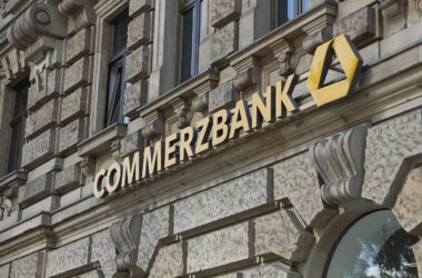 EZB erlaubt Unicredit Übernahme von Commerzbank