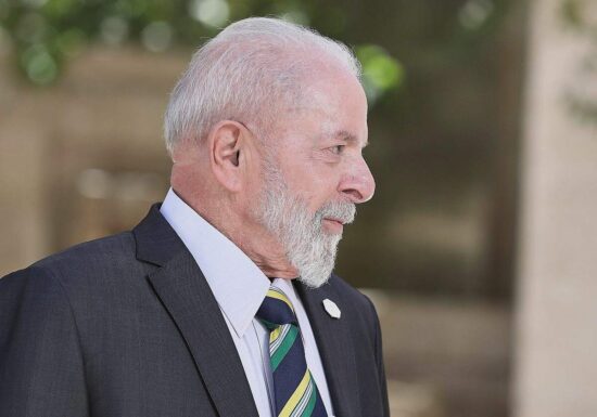 Brasilien: Bolsonaro-Sohn und Lula gehen in Stichwahl