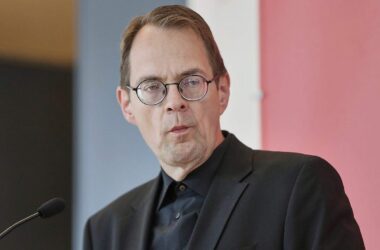 Ost-Politiker fordern Vermögensausgleich