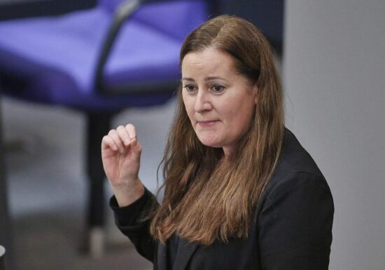 Wissler wirbt für Rot-Grün-Rot in Berlin