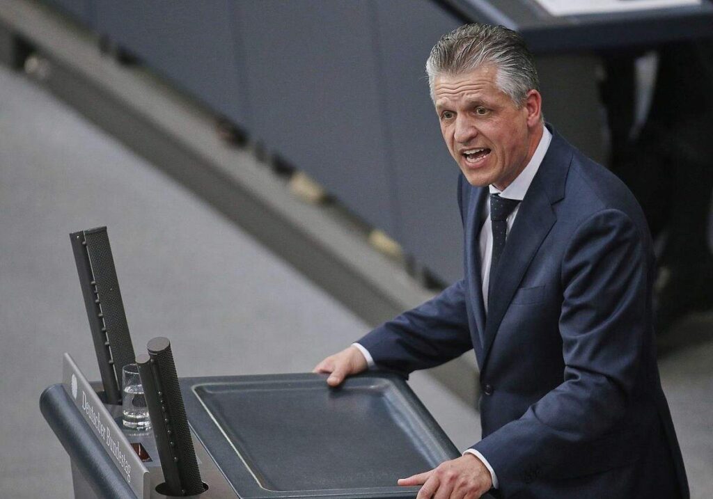 Frei lehnt Änderungen am Rentenpaket ab
