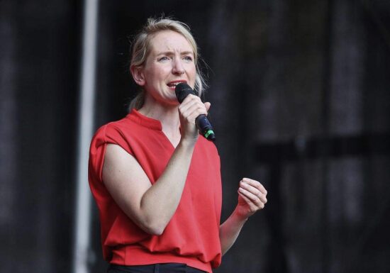 Linken-Chefin fordert Stopp der Reformpläne