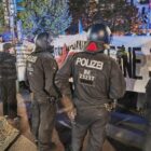 Bundesregierung: Linksextremisten wollen sich an Proteste hängen