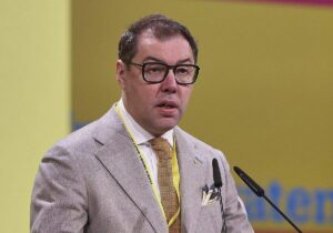 Ukraine-Botschafter kritisiert Schröder für Besuch bei Putin