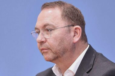 Verdi-Chef verlangt Gesetzentwurf zur Rente mit 63