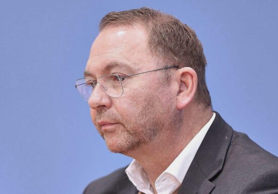 Verdi-Chef verlangt Gesetzentwurf zur Rente mit 63