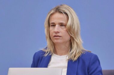 VdK kritisiert Kürzungen für pflegende Angehörige im Rentenalter