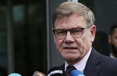 Wadephul mahnt zu mehr Druck auf Russland