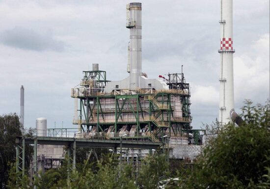 Rosneft-Klage gegen PCK-Treuhandverwaltung ausgesetzt