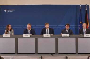 Klingbeil verteidigt Investitionen gegen Kritik der Länder