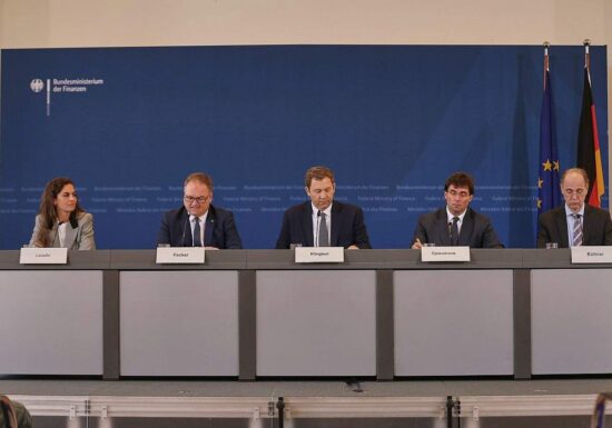 Klingbeil verteidigt Investitionen gegen Kritik der Länder