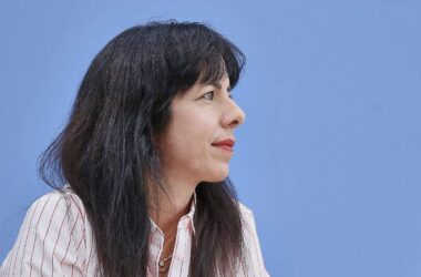 Berlin: Linke, Grüne und SPD legen Sondierungspapier vor