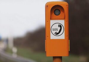 Verkehrsministerium prüft Einsparungen bei Notrufsäulen