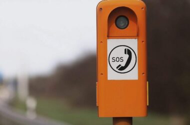 Verkehrsministerium prüft Einsparungen bei Notrufsäulen