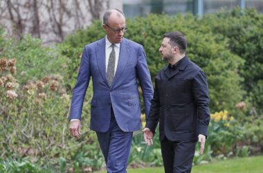 Merz telefoniert mit Selenskyj und sichert Solidarität zu