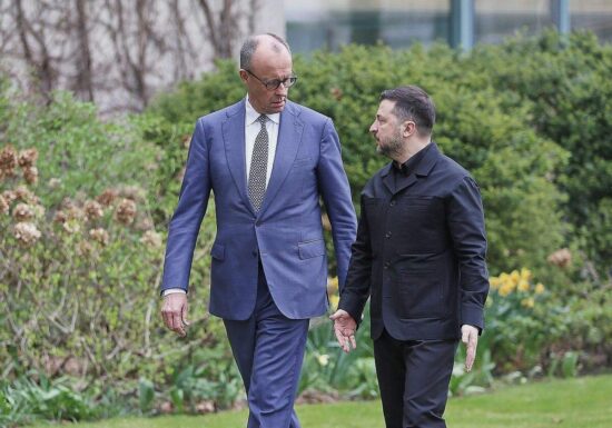 Merz telefoniert mit Selenskyj und sichert Solidarität zu