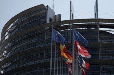 Bericht: Autolobby sucht Nähe zur extremen Rechten im EU-Parlament