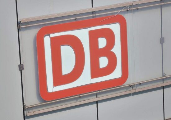 Bahn bietet Familienticket dauerhaft an