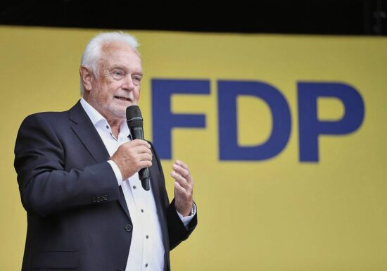 Kubicki sieht Verfassungsbruch im Berliner Sondierungspapier