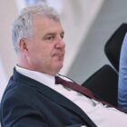 CDU-Politiker will bei Ministerpräsidentenwahl im Saal bleiben