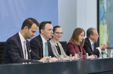 Linke kritisiert Zusammensetzung von Rentenkommission