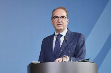 SPD-Abgeordnete kritisieren Dobrindts Investitionsschutzgesetz