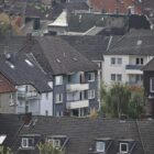 Versicherer warnen vor Unbezahlbarkeit von Gebäudepolicen