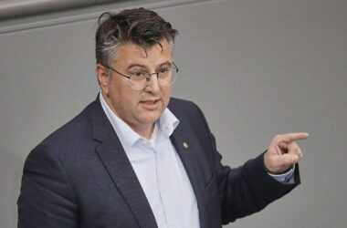 Grünen-Außenpolitiker will mehr EU-Engagement für Serbien