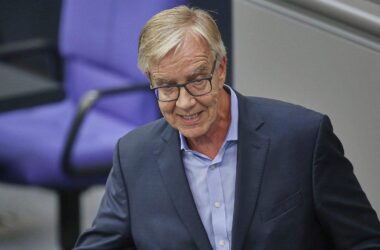 Bartsch: Linke will Sozialproteste ohne Gewalt