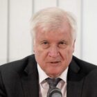 Seehofer kritisiert Merz und spricht von Glaubwürdigkeitsverlust