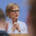 Grüne kritisieren Schröder für Geburtstagsbesuch bei Putin