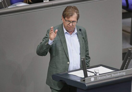 Stegner verteidigt Schröders Besuch bei Putin