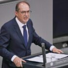 Dobrindt befürchtet Sicherheitsrisiko durch Rot-Grün-Rot